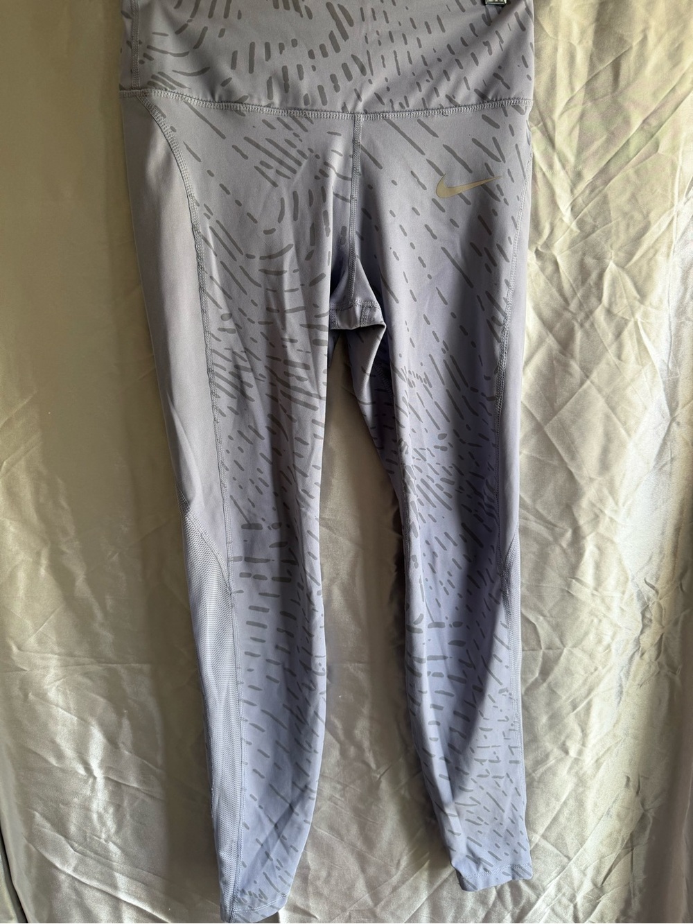 Nike Dry Fit Run Division Fast Reflective Running Leggings Size Small - Picture 2 of 5